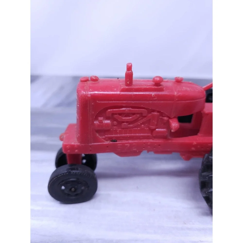 1950's Auburn Rubber 572-with farmer driver-7
